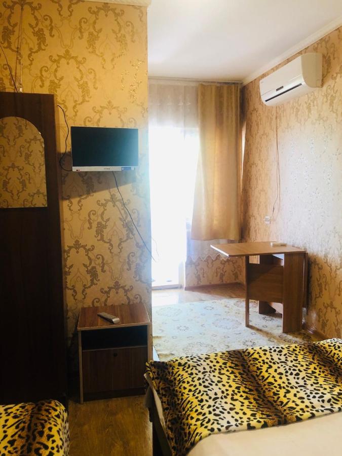 Гостевой Дом «Лиза» Hotel Gagra Eksteriør billede