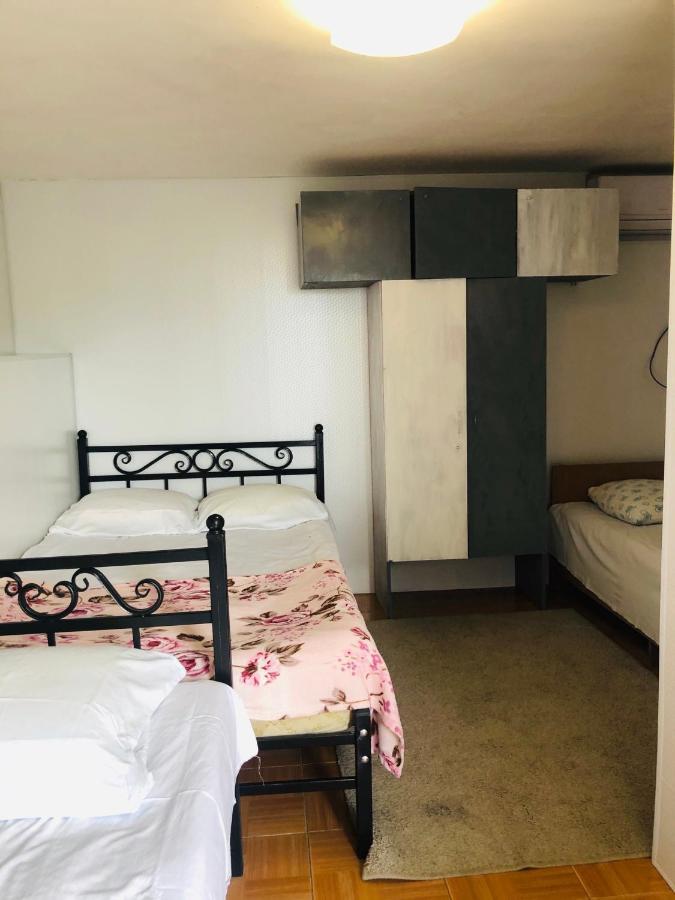 Гостевой Дом «Лиза» Hotel Gagra Eksteriør billede